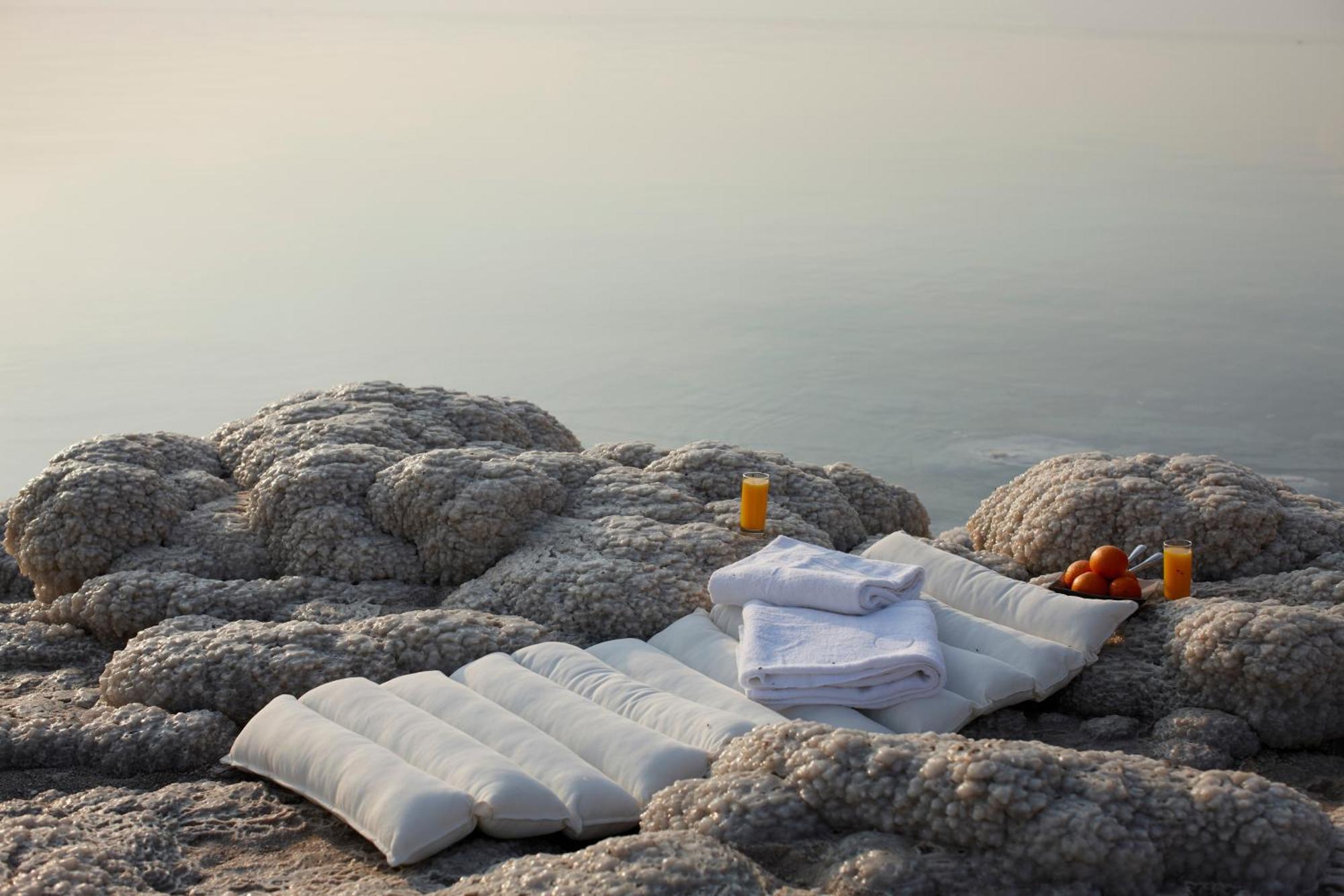 Hotel Ma'In Hot Springs Esterno foto Dead Sea salt